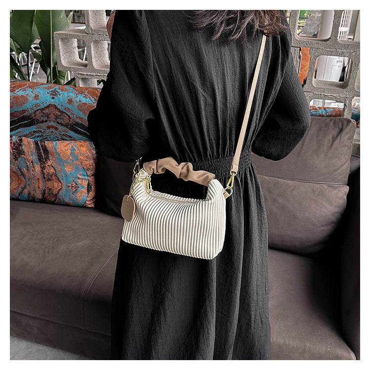 Women Fashion Crossbody Bag PU Leather Pleated Cloud Small Tote Bags Casual Simple Elegant Temperament Messenger Bags