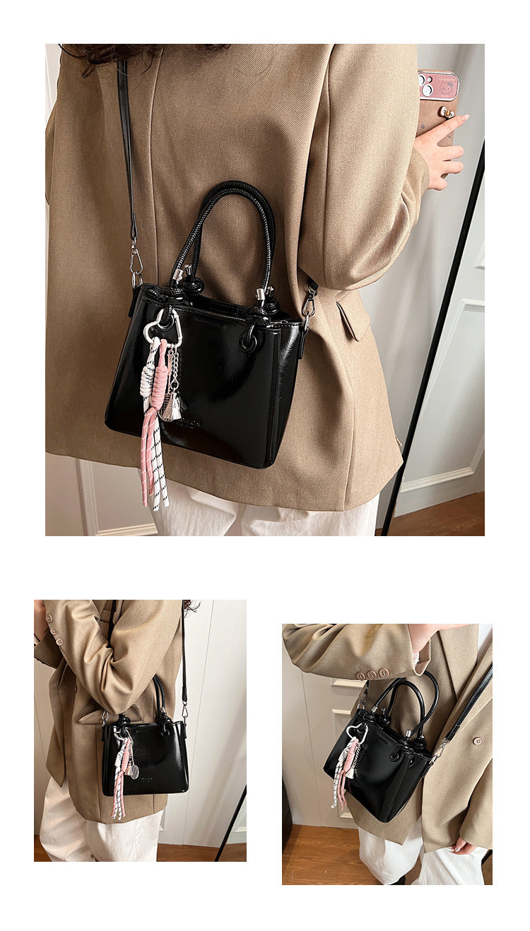 Women's Messenger Bag Fashion Portable One-shoulder Bucket Bag