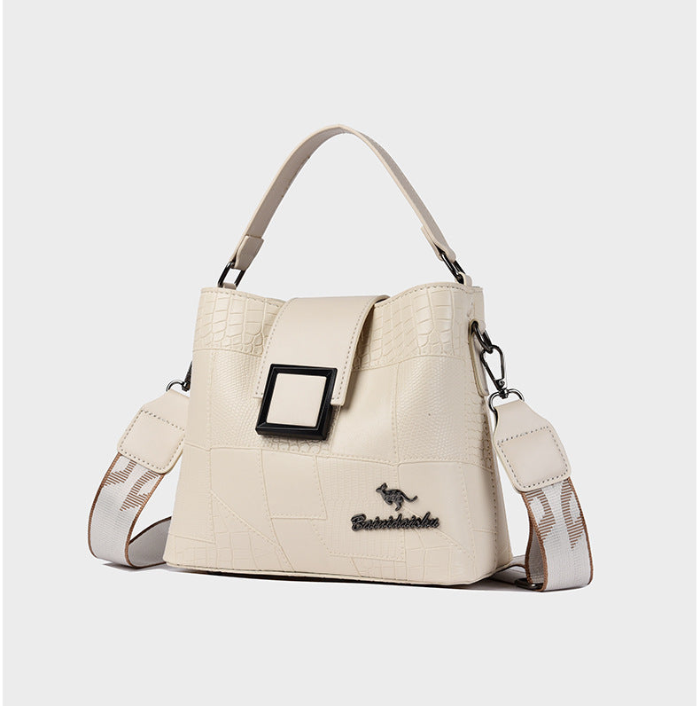 Timeless Elegance – Minimalist Women's Handbag