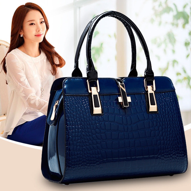 Elegant Ladies Handbag – Style Meets Function