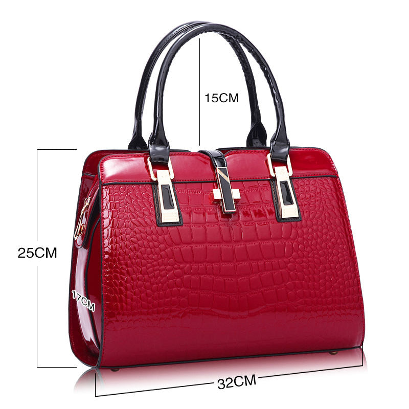 Elegant Ladies Handbag – Style Meets Function