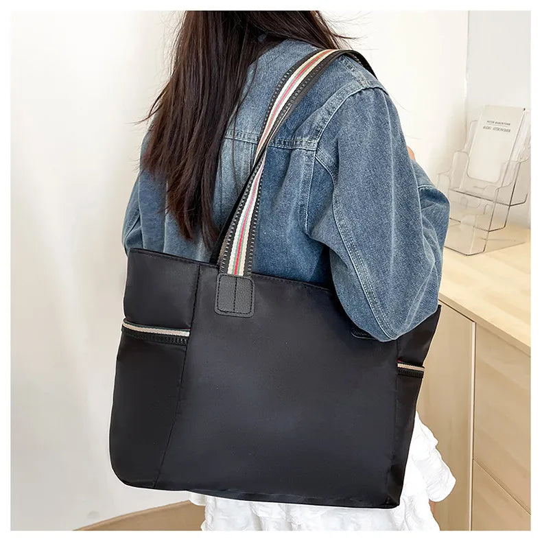 Women's Oxford Cloth Bag Portable And Fashion Shoulder Bag