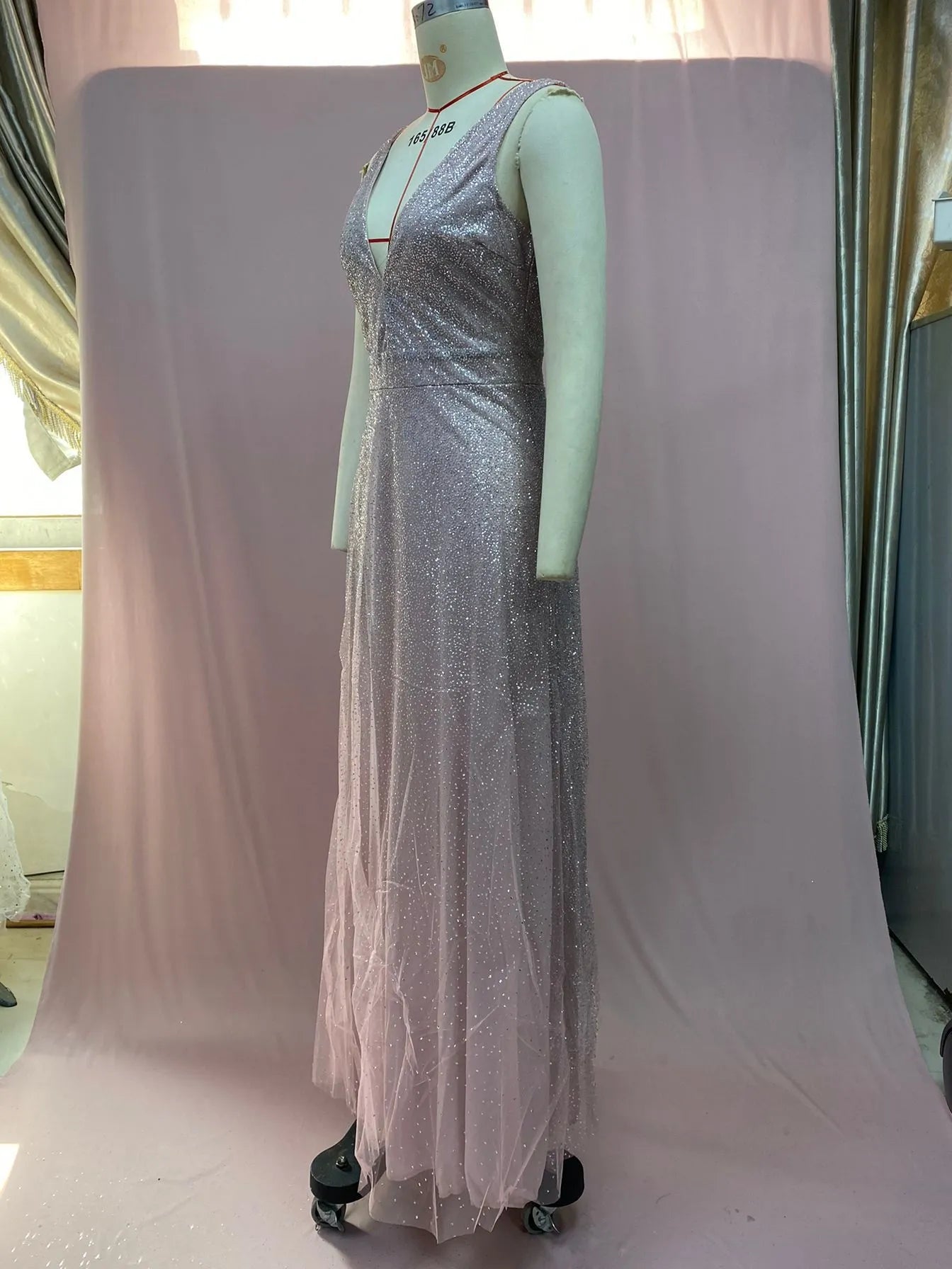 European And American Gold V-neck Dress Sling