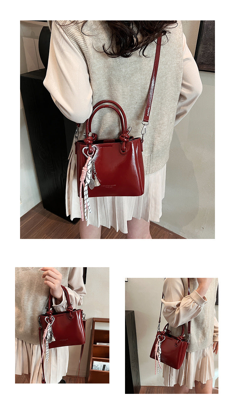 Women's Messenger Bag Fashion Portable One-shoulder Bucket Bag