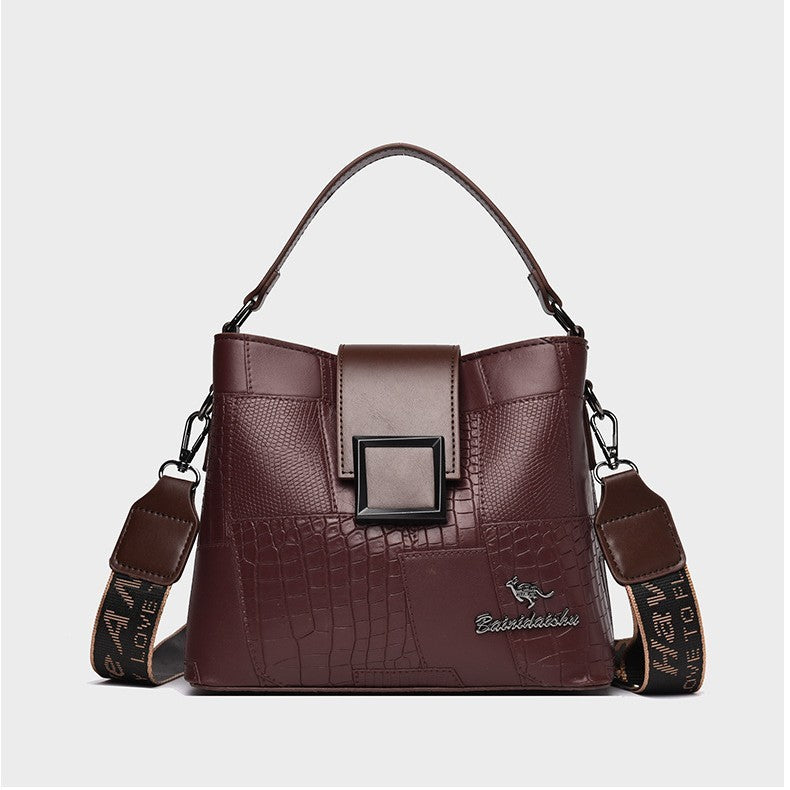 Timeless Elegance – Minimalist Women's Handbag