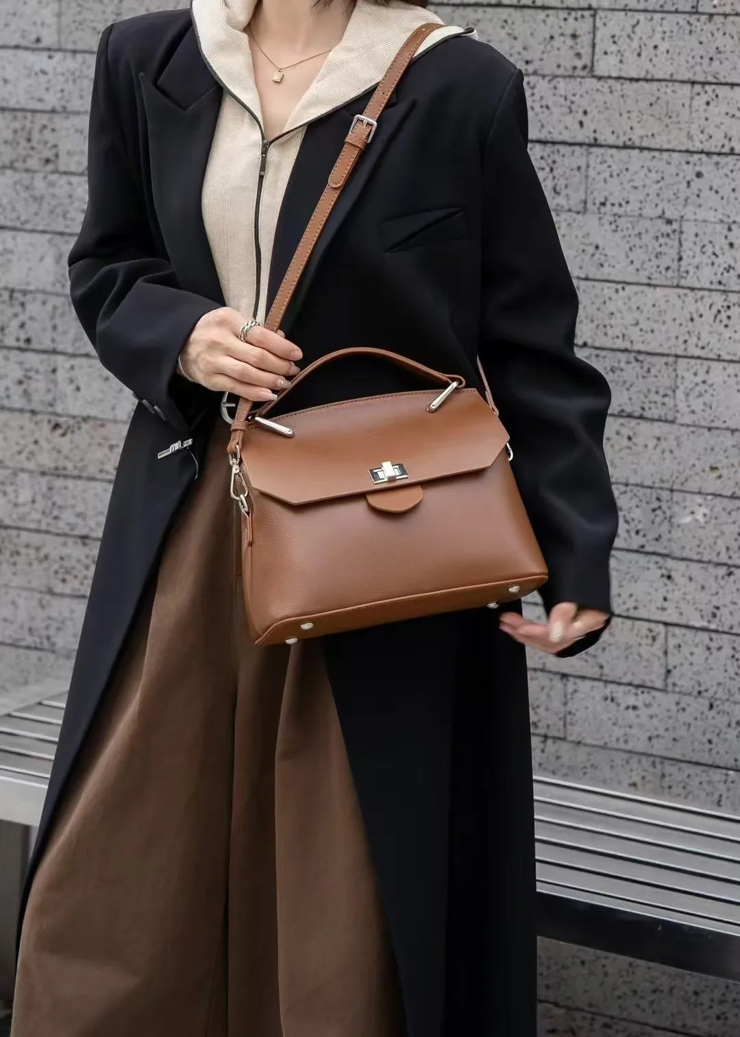 Genuine Leather High-grade Sentong Handheld Versatile Light Luxury Messenger Bag