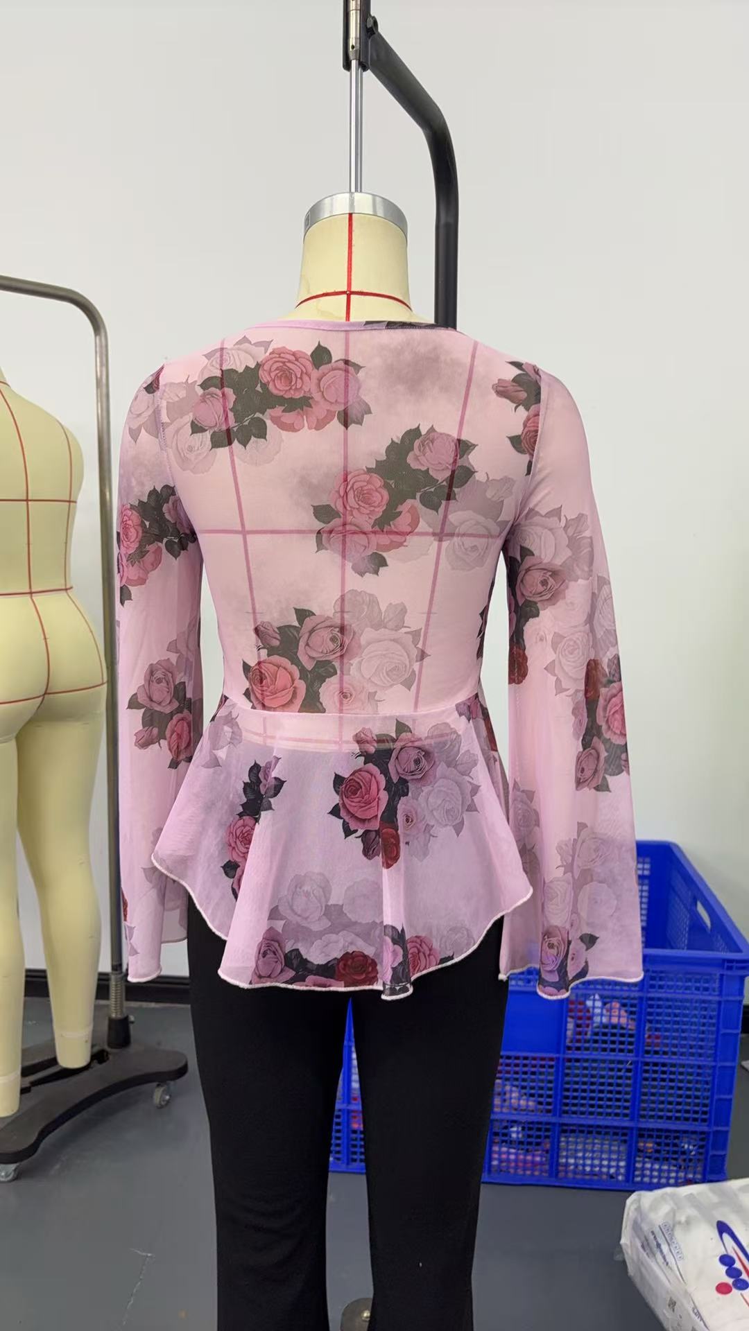European And American Design Sense French Sweet Flower Blooming Lace-up Square Collar Long Sleeve Shirt