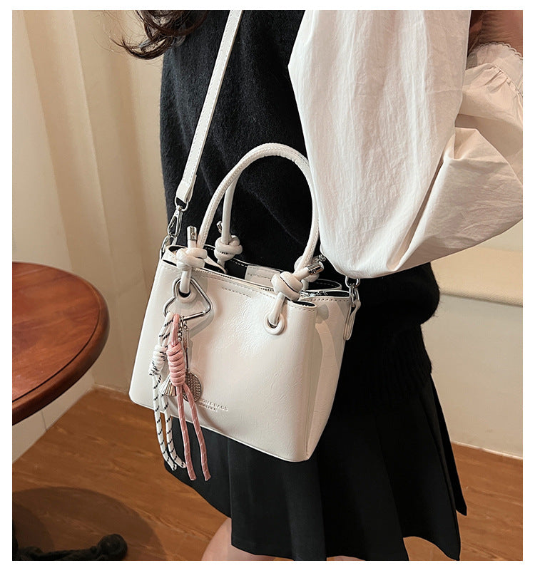 Women's Messenger Bag Fashion Portable One-shoulder Bucket Bag