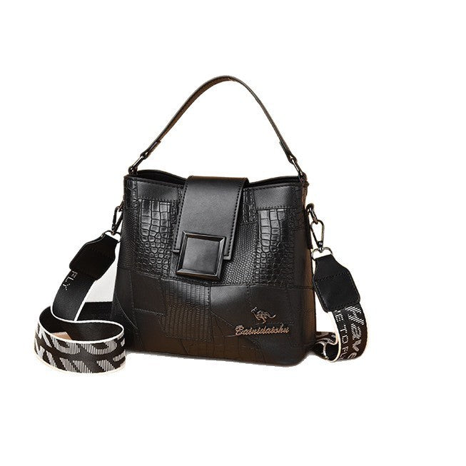 Timeless Elegance – Minimalist Women's Handbag