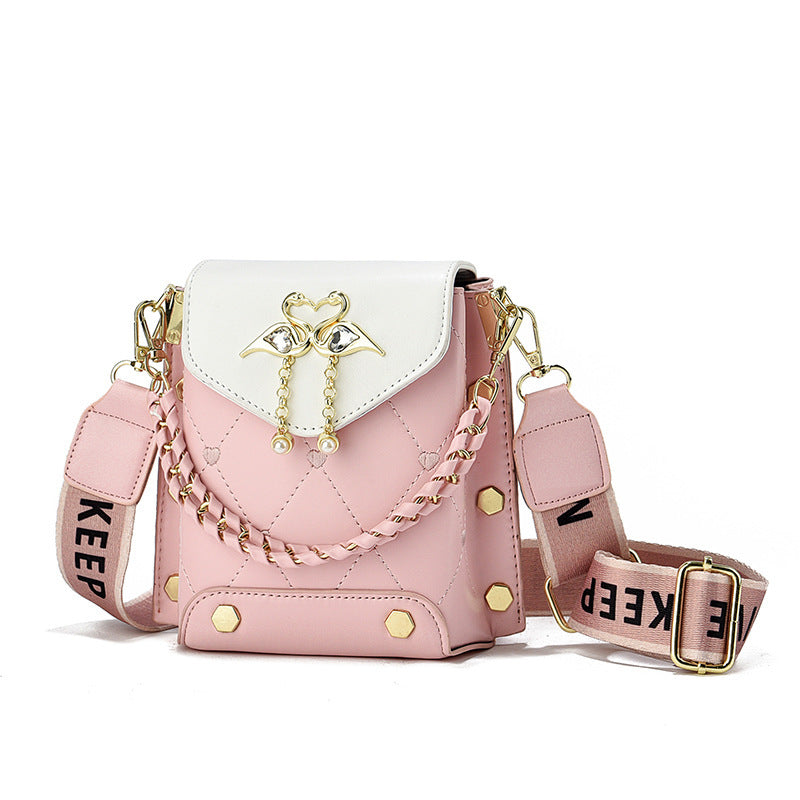 New Stylish Good Texture All-matching Western Style Pearl Chain Small Shoulder Bag