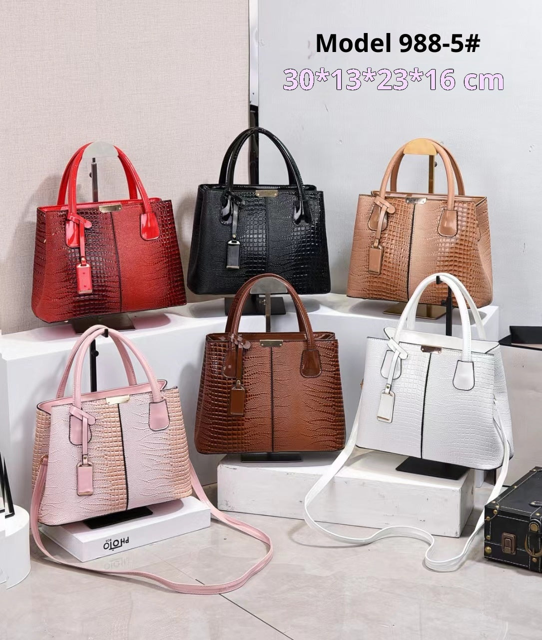Fashionable And Textured Large-capacity Women's Handbag