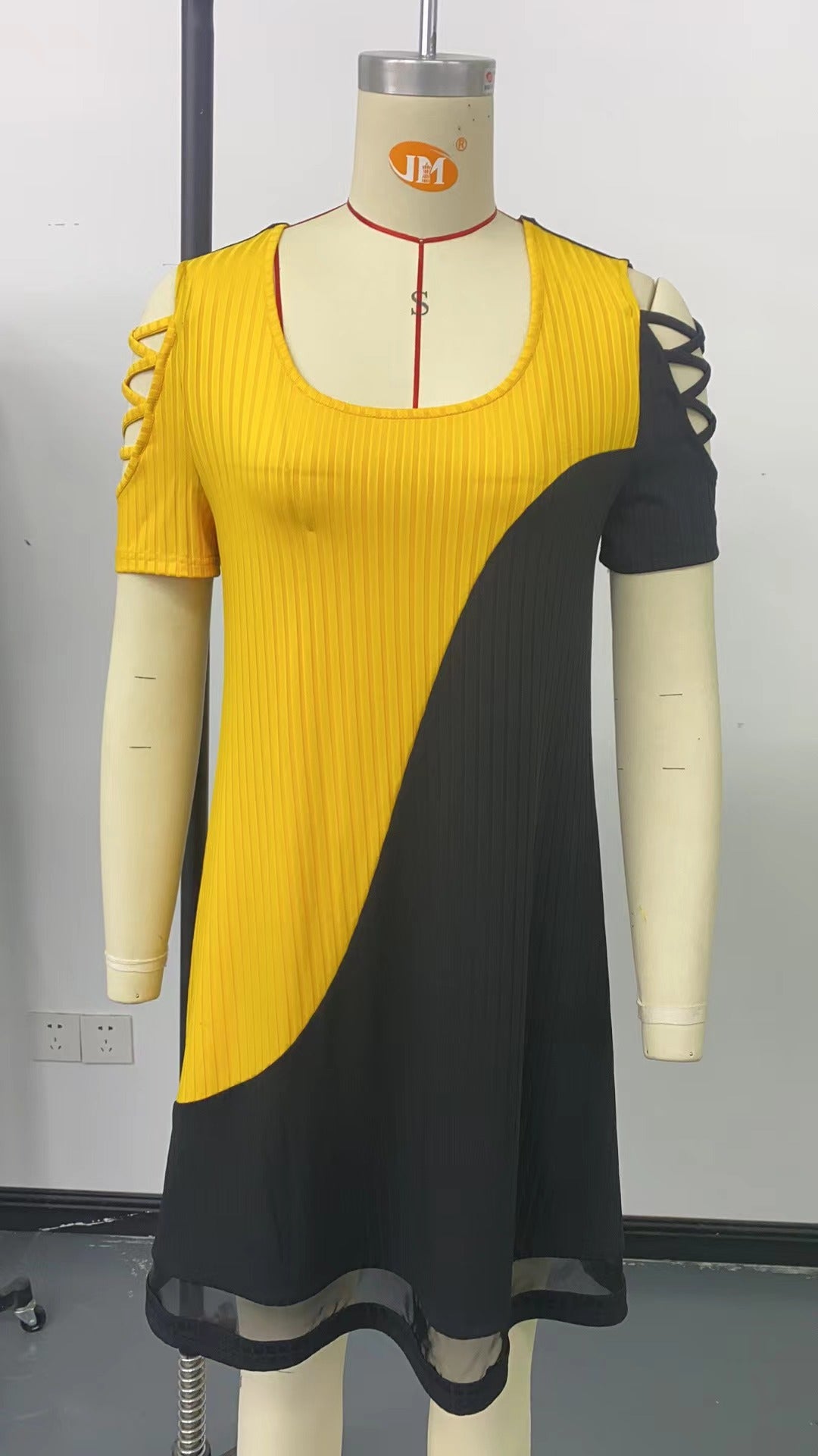 Women's Color Matching Hollow Out Mesh Midi Dress