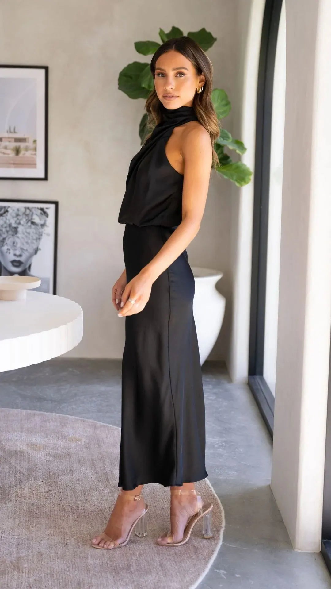 Sleeveless Halter Neck Dress Summer Fashion Temperament Evening Dresses For Women Clothing