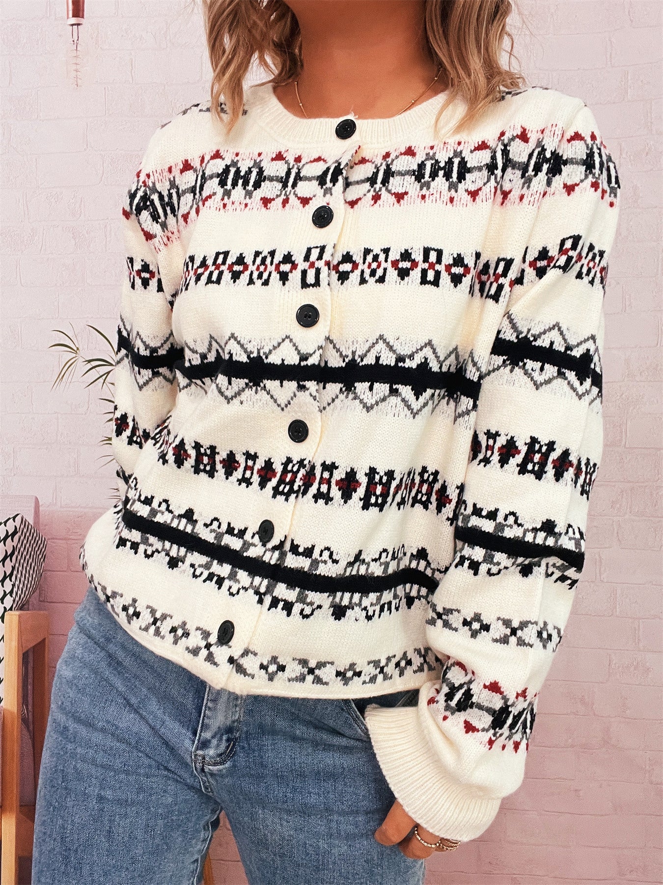 Autumn And Winter New Retro Rhombus Pattern Contrast Color Round Neck Long Sleeve Commuter Sweater
