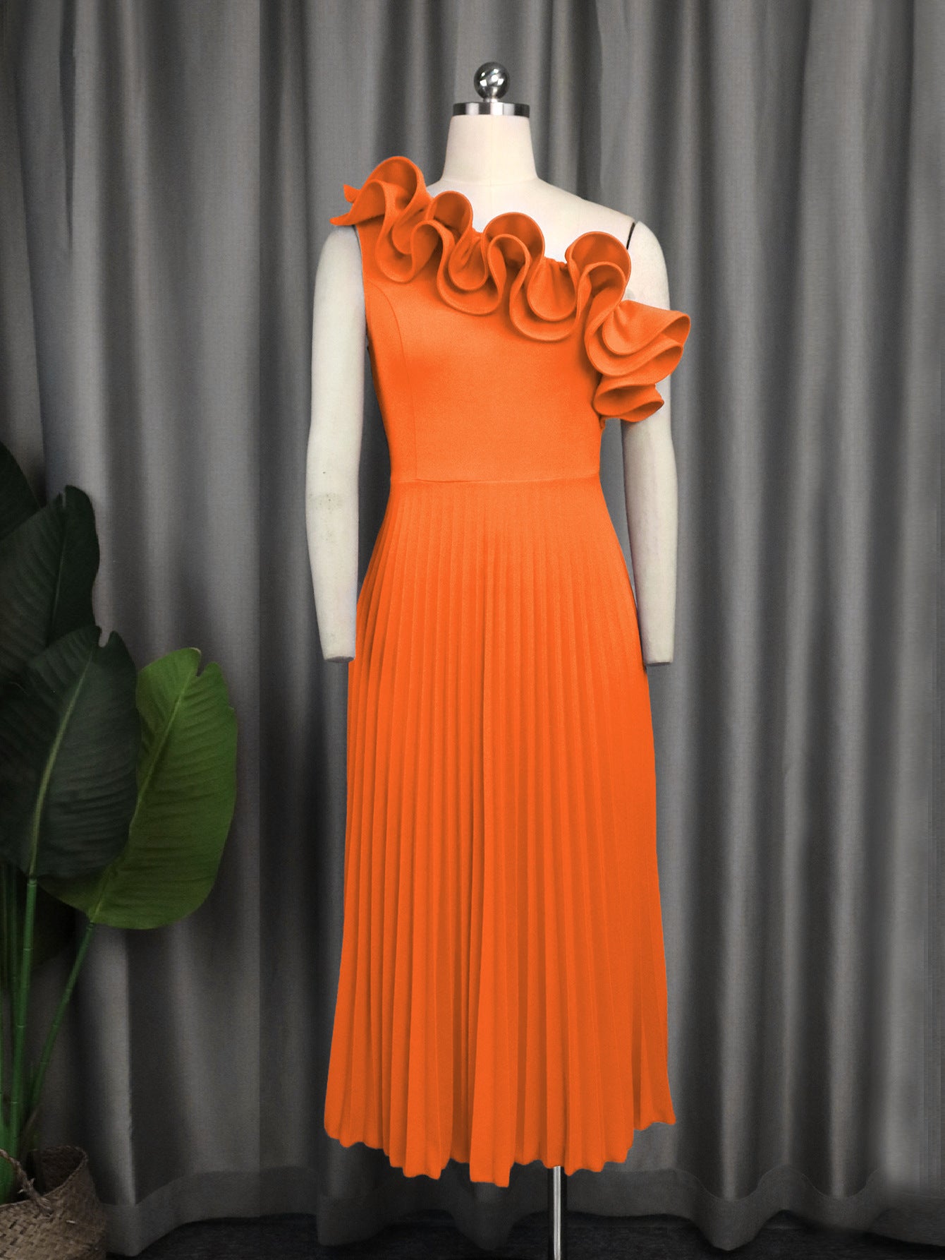 Women's Fashion Shoulder Diagonal Collar Dress