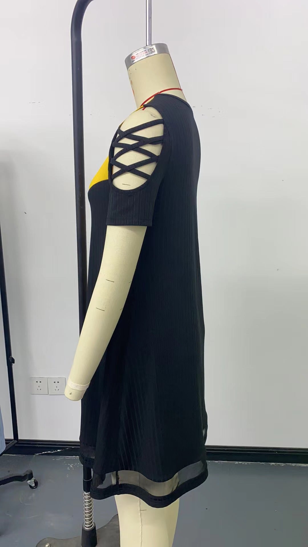Women's Color Matching Hollow Out Mesh Midi Dress