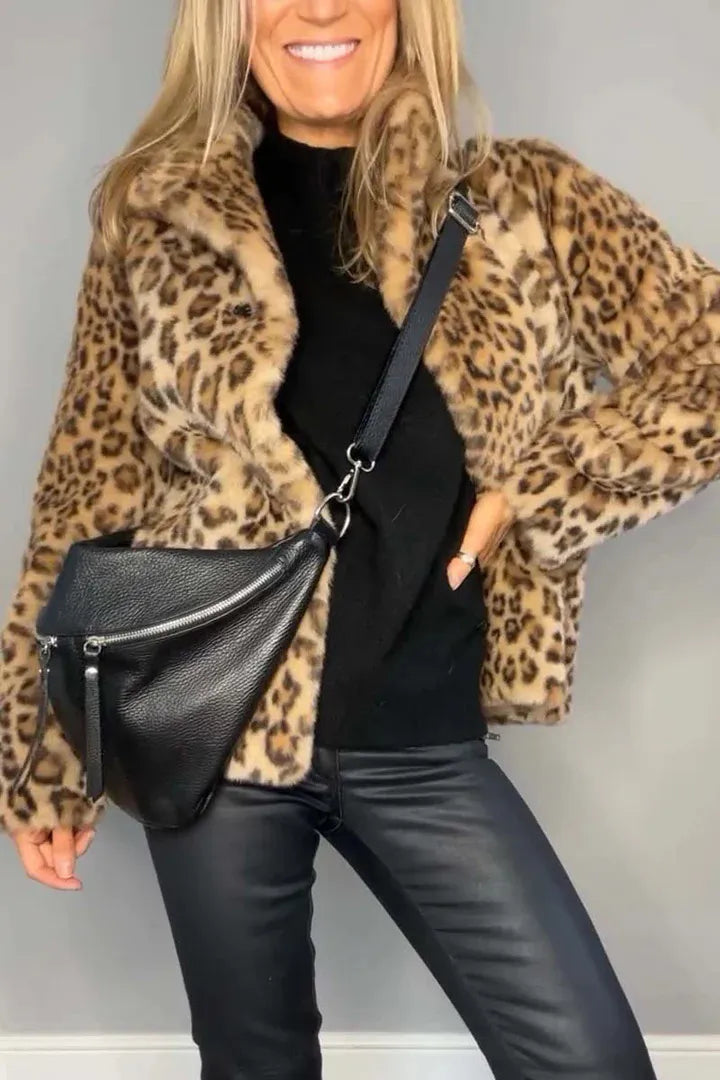 Winter New Women's Fashionable Leopard Print Lapel Faux Leather Woolen Top