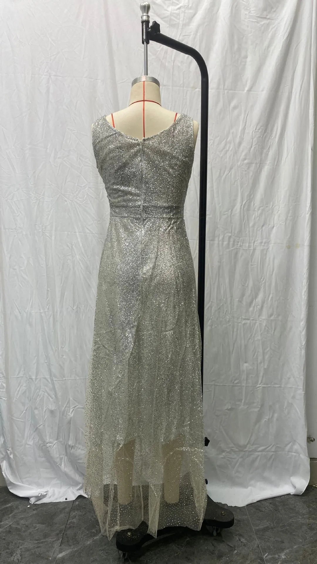 European And American Gold V-neck Dress Sling