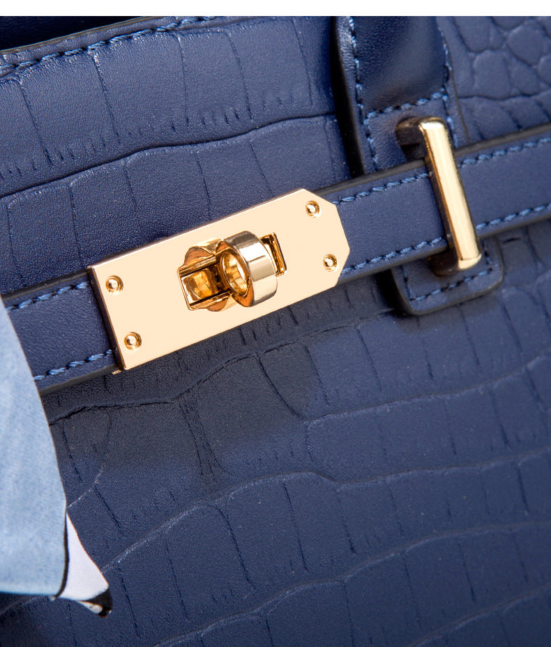 Womens Spacious Stylish And Versatile Tote Bag