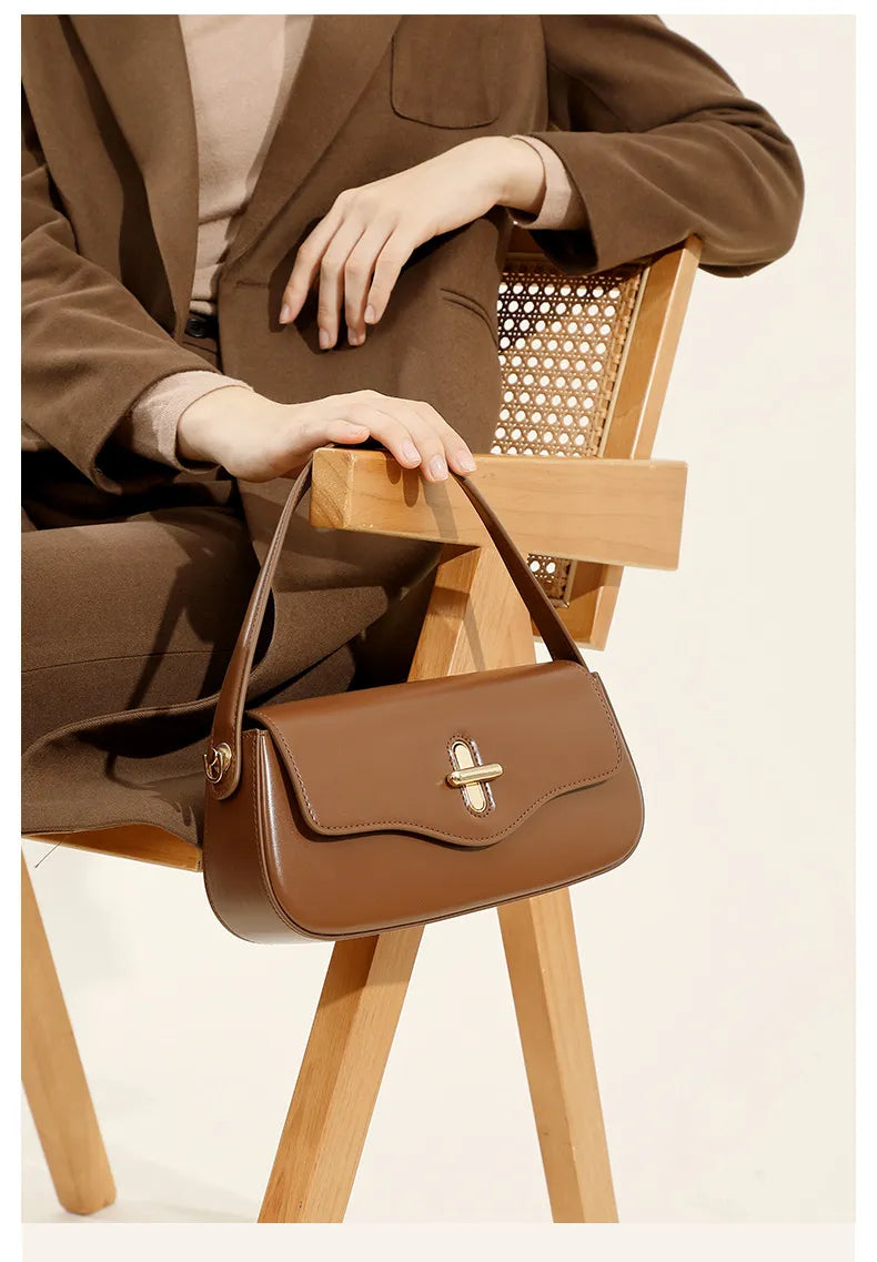Spring And Summer New Moon Baguette Bag Leather Handbag