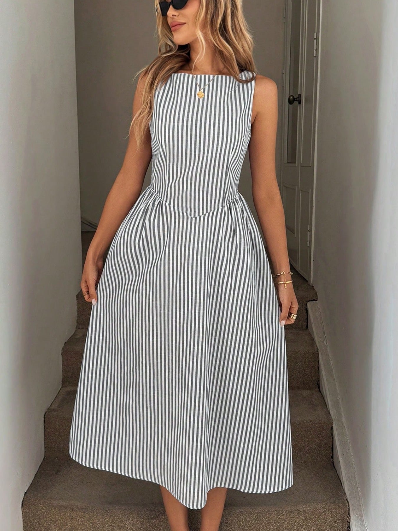 Women's Casual Sleeveless Pocket Fashion Dress