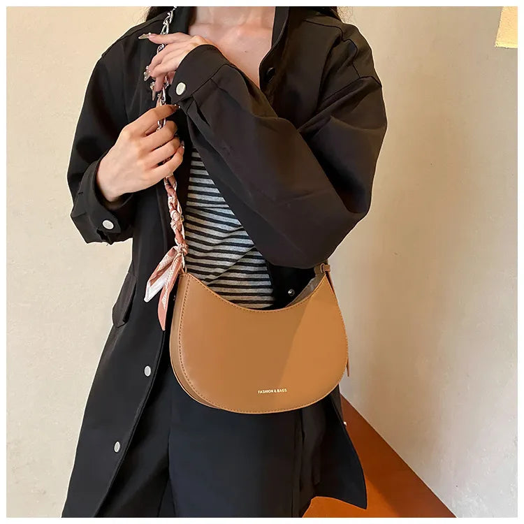 Simple All-match Retro Fashion Shoulder Trendy Small Saddle Bag