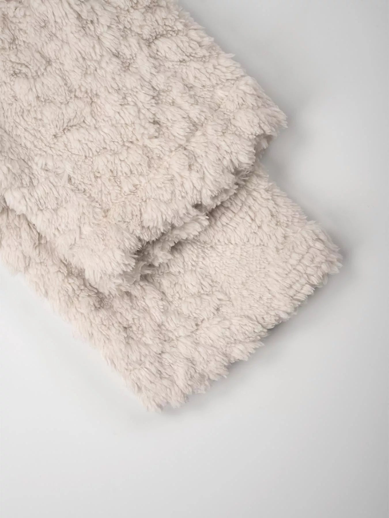 0b567fa394f146d297ba88dc60bff140-Max-Origin