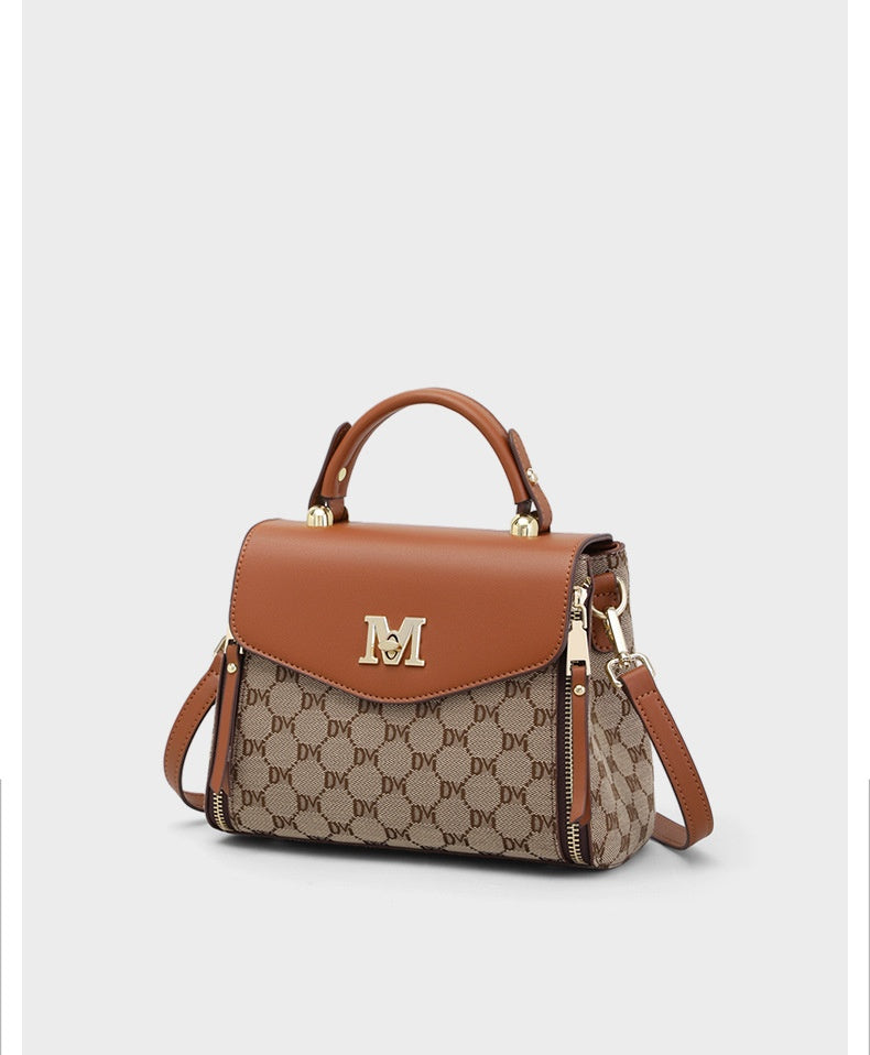 Trendy Crossbody Bag With A Premium Sophisticated Look