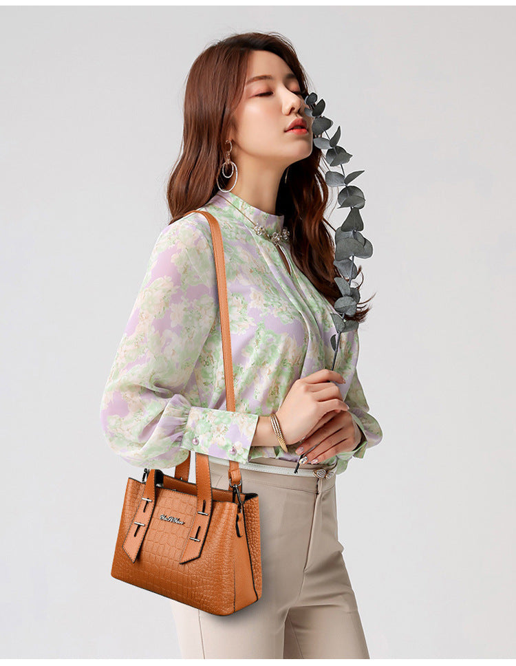 Large capacity women's handbag
