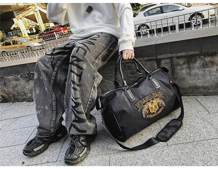 Fashionable Excursion Bags For Men And Women