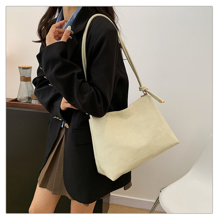 Portable One Shoulder Retro Large Capacity Fashion Solid Color Casual Tote Bag