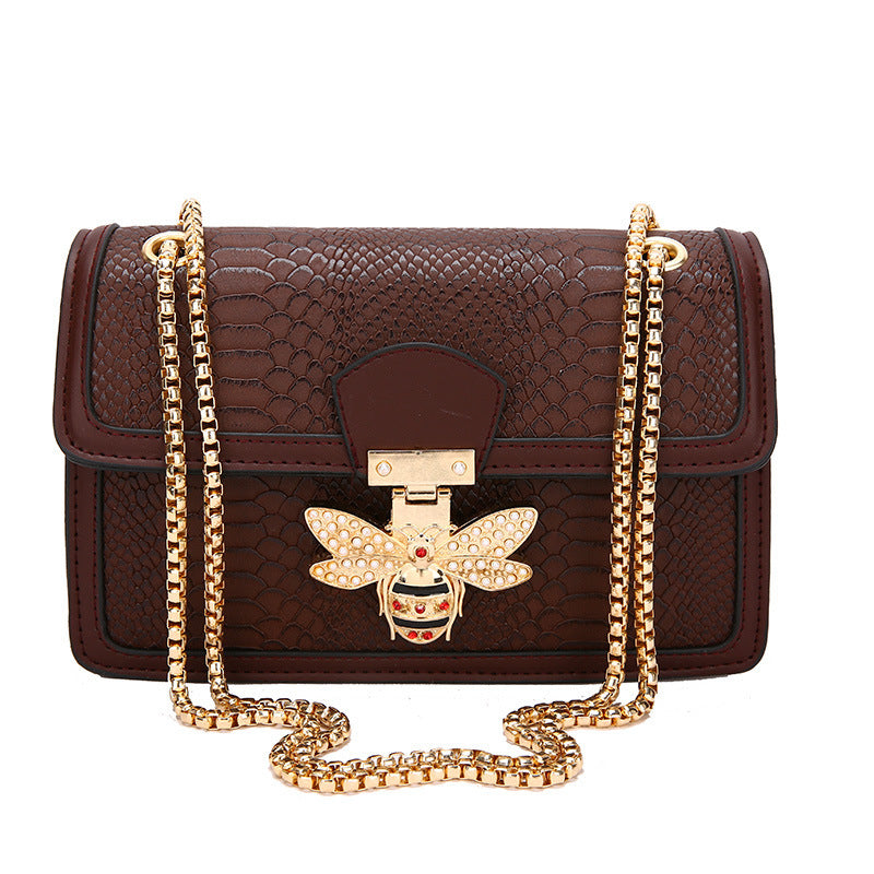 Fashionable Stylish Chain Shoulder Trendy Retro Messenger Bag