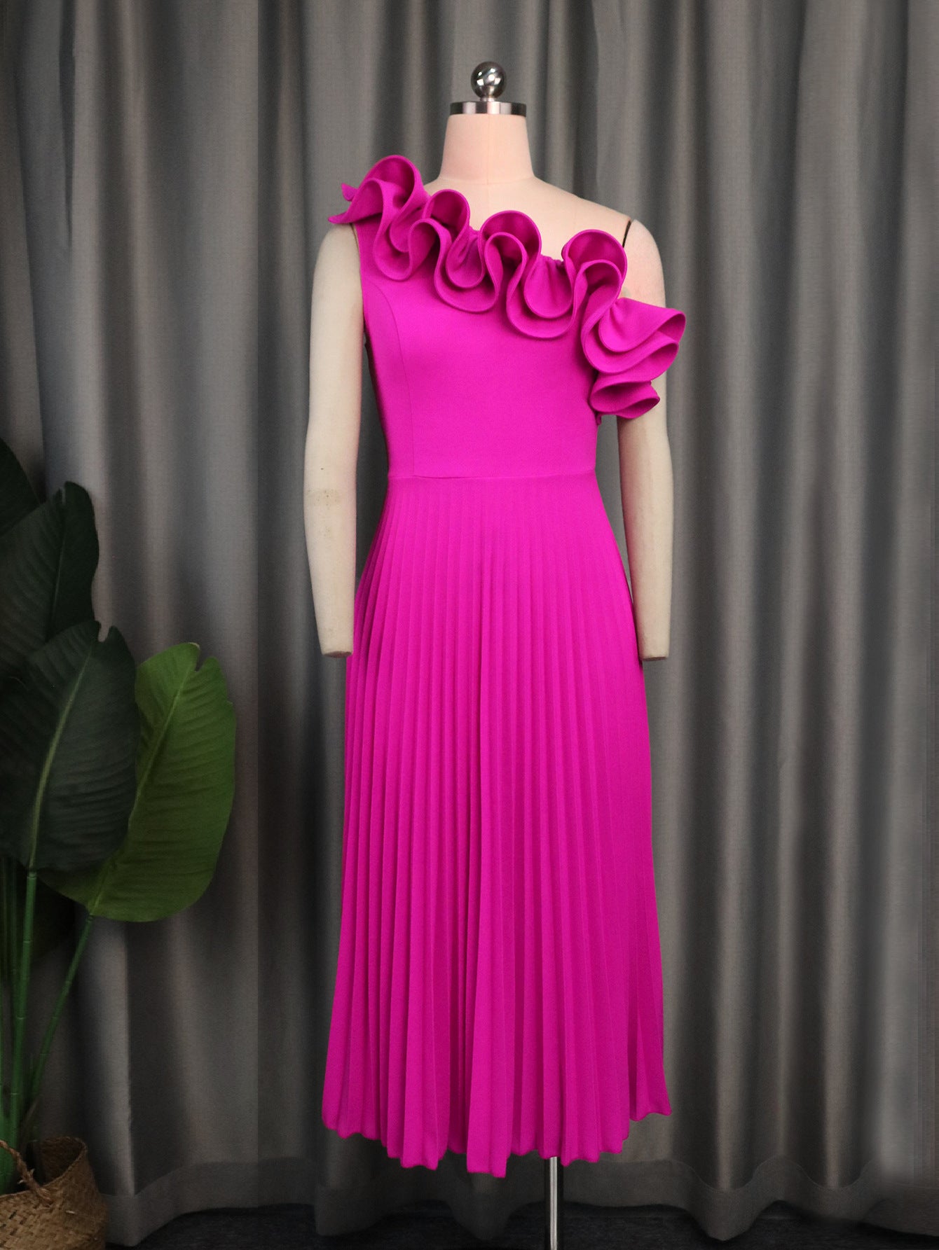 Women's Fashion Shoulder Diagonal Collar Dress