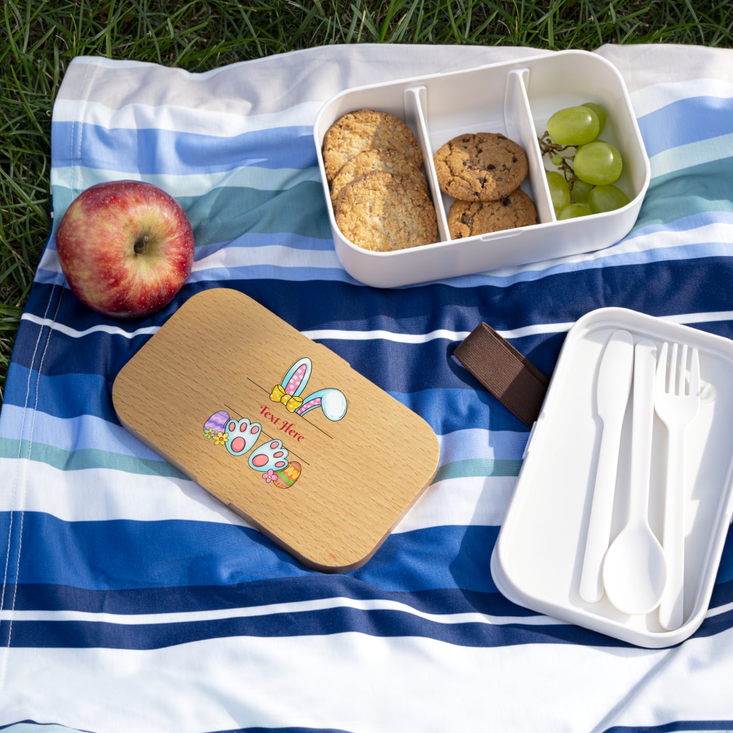 Bento Lunch Box - Personalize With Easter Rabbit