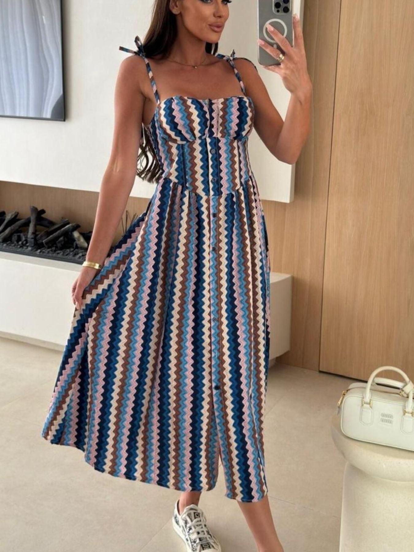 417a860a-e0c0-40df-9d75-85fe51388d25-Max