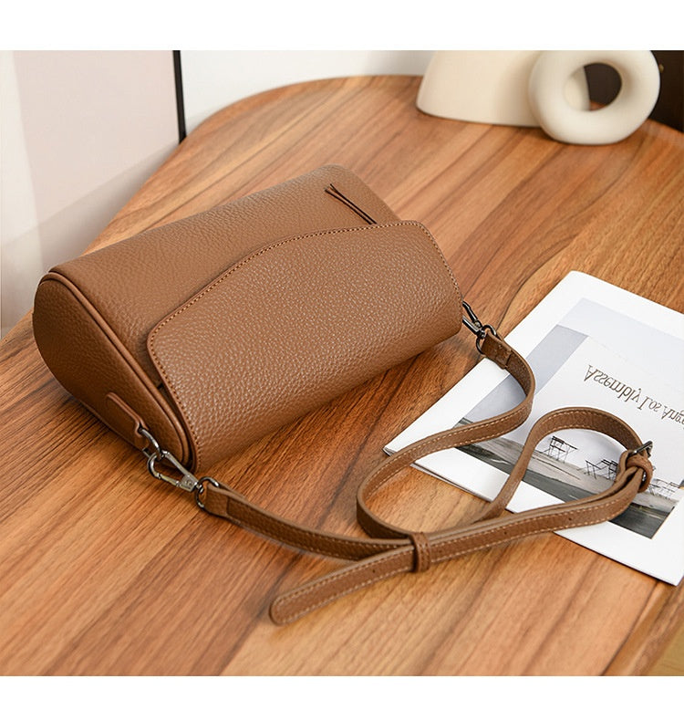 Casual Simple Women's Shoulder Messenger Bag