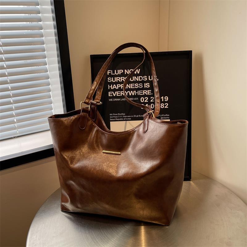 Fashionable Large-capacity One-shoulder Underarm Bag