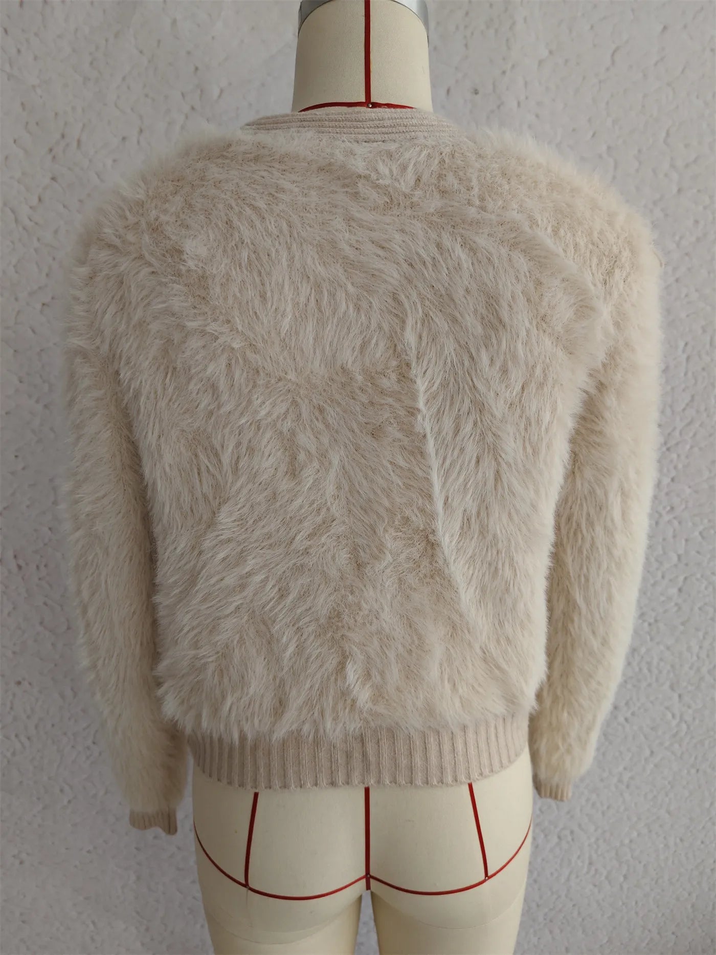 Stitching Three-dimensional Flower Fashion Short Knitted Sweater