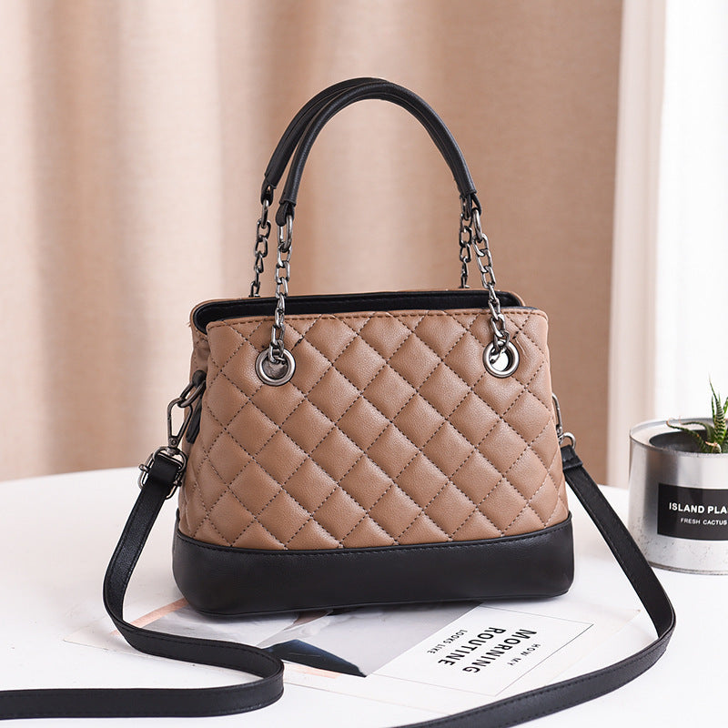 Large cross-body chain bag