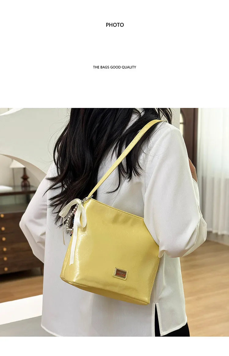 Women's Special-interest Design Casual Crossbody Bucket Bag