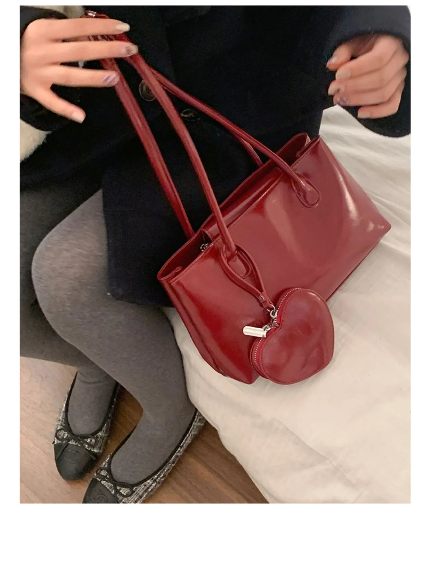 Red Love Earphone Large Capacity Long Handle Shoulder Bag