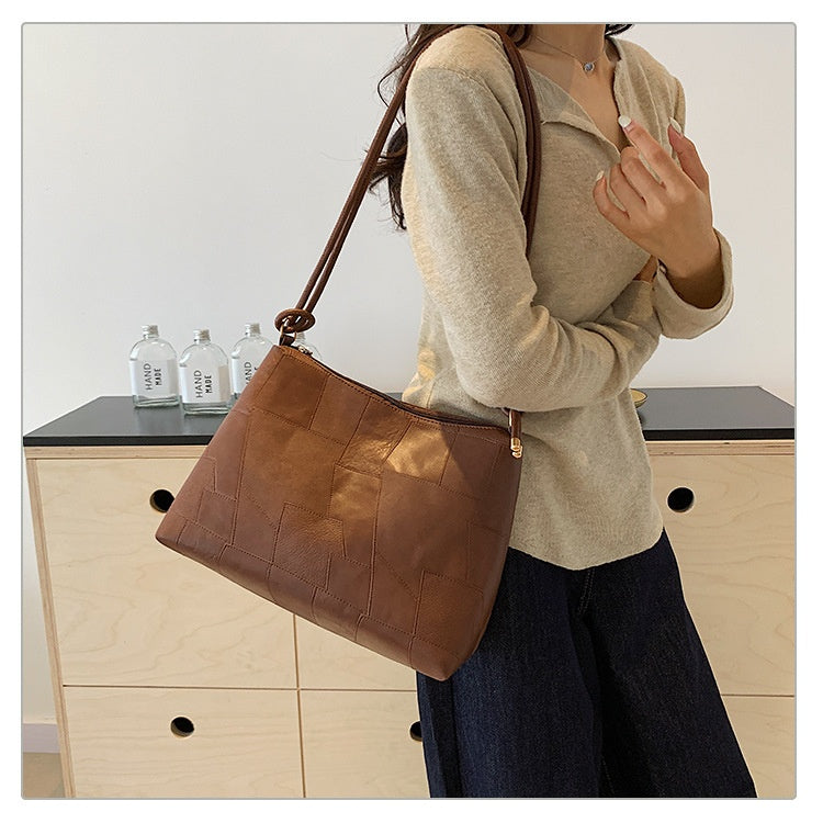 Portable One Shoulder Retro Large Capacity Fashion Solid Color Casual Tote Bag