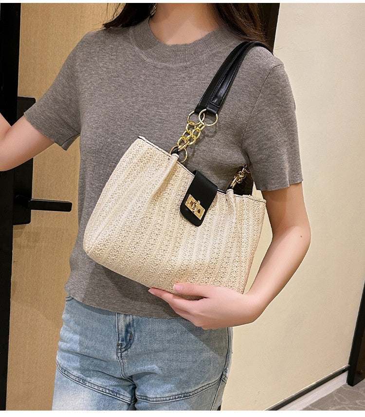 Spring New Classic Style Women's Shoulder Bag