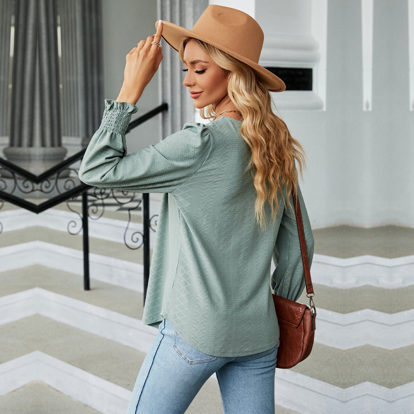 New Jacquard Pleated Square Neck T-shirt Fashion Solid Color Long Sleeve Pullover Tops Womens Clothing