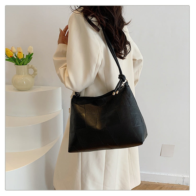Portable One Shoulder Retro Large Capacity Fashion Solid Color Casual Tote Bag