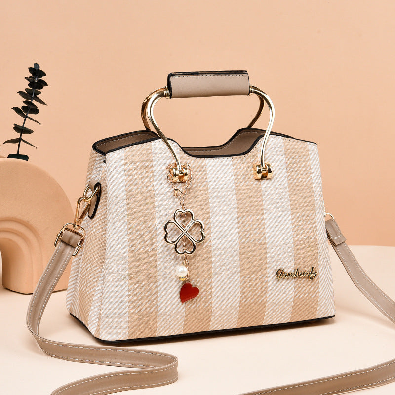 Spring And Summer Popular Western Style Portable Fashion Small Handbag