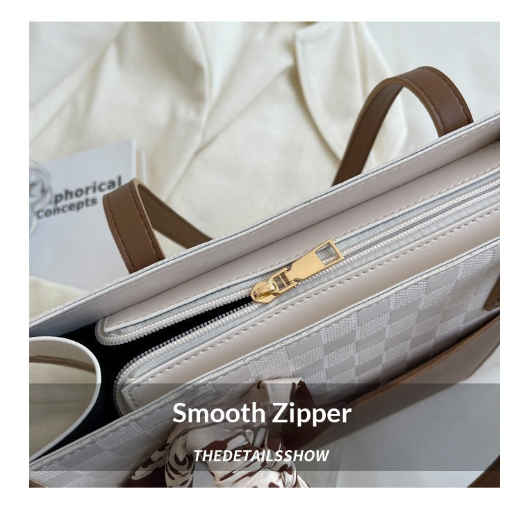 Womens Large-Capacity Commuter Shoulder Bag