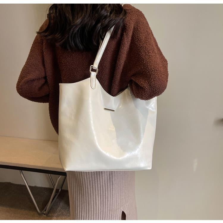 Fashionable Large-capacity One-shoulder Underarm Bag