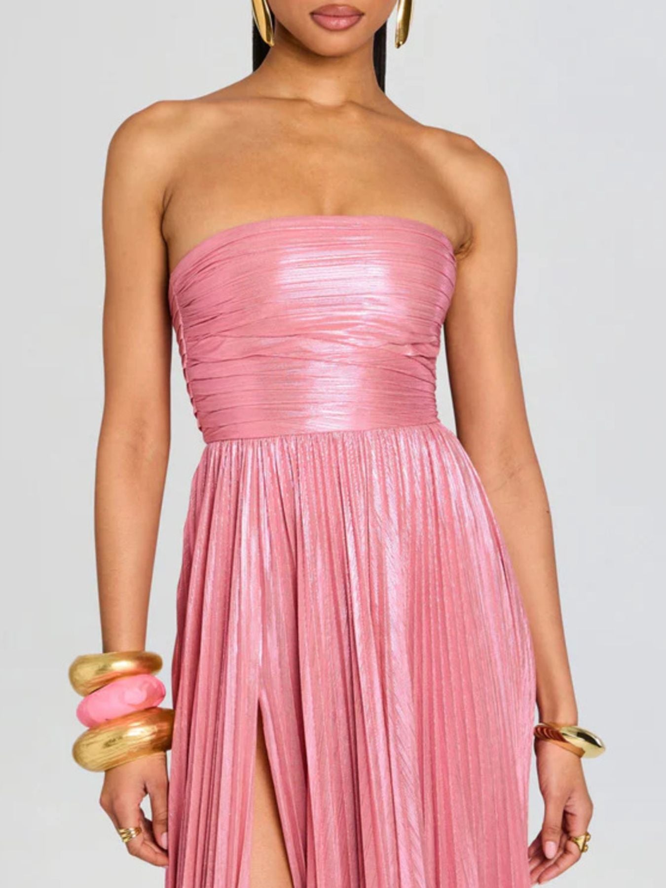 80c123b2-52e8-4fd9-8fdd-c335de9ddf3d-Max