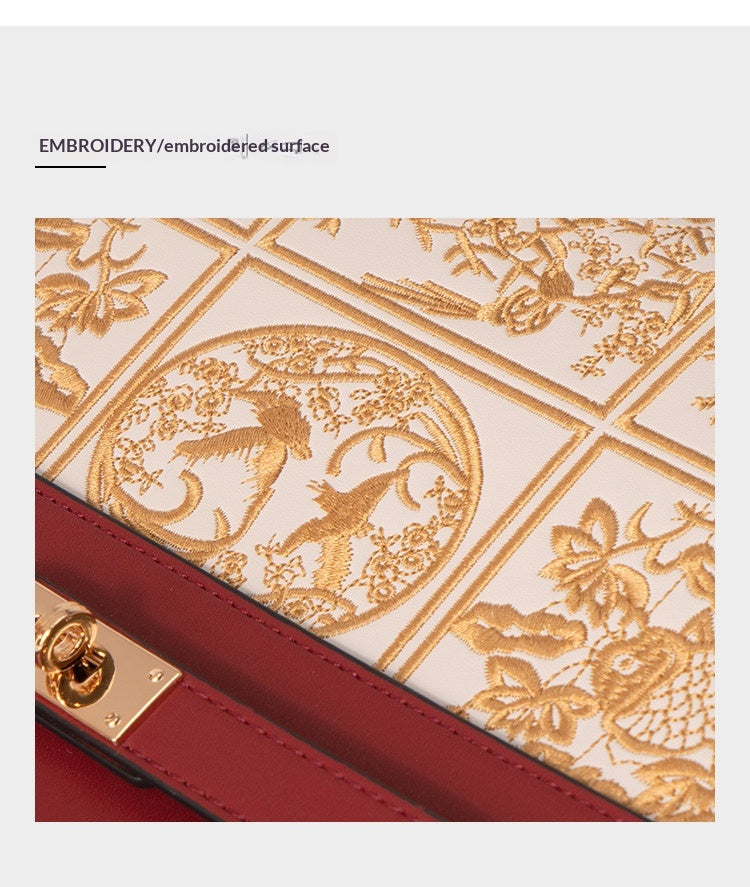 Rare Embroidered Chinese-Style Bag For Women